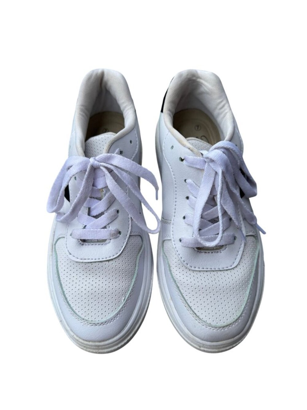 Pink Lily Women's Sneakers White/Black Pre-Owned Low-Top Casual Lace-Up